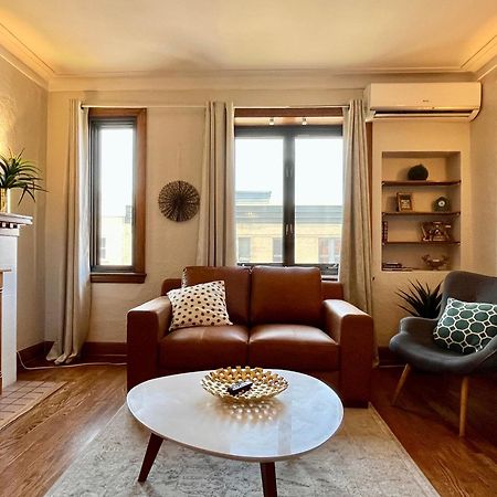 Mtlvacationrentals-The Mtlvr Kisses Montreal Bagian luar foto