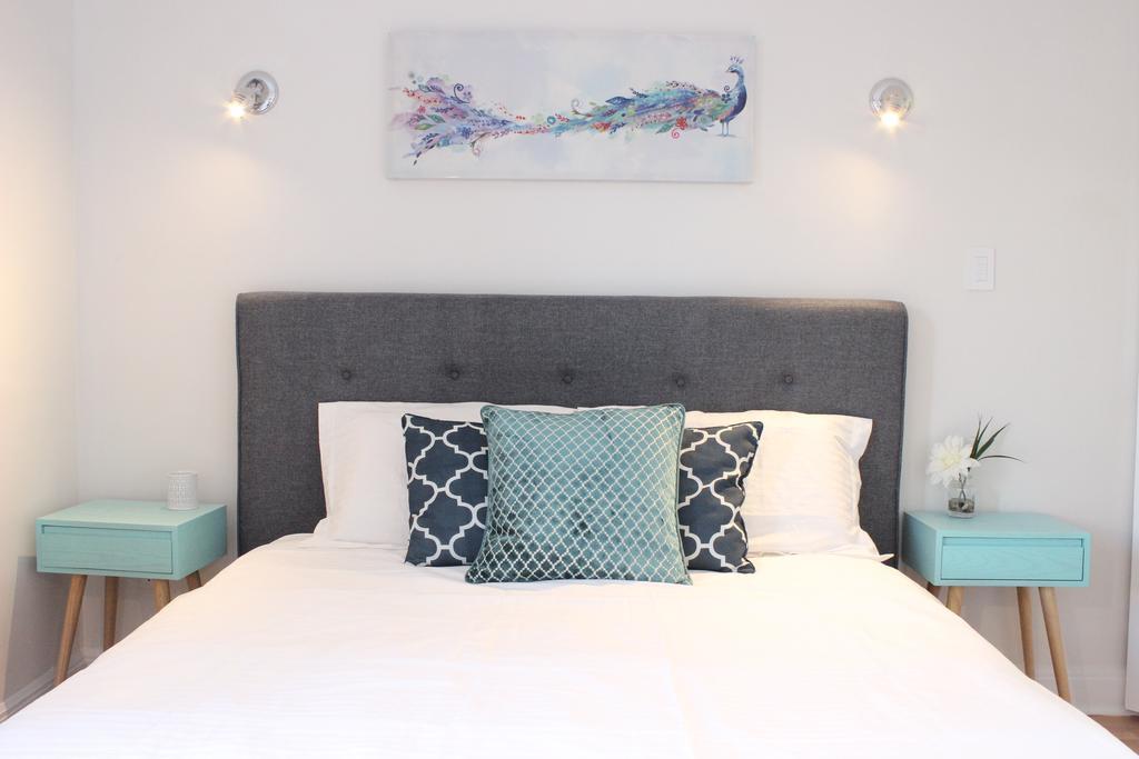 Mtlvacationrentals-The Mtlvr Kisses Montreal Bagian luar foto