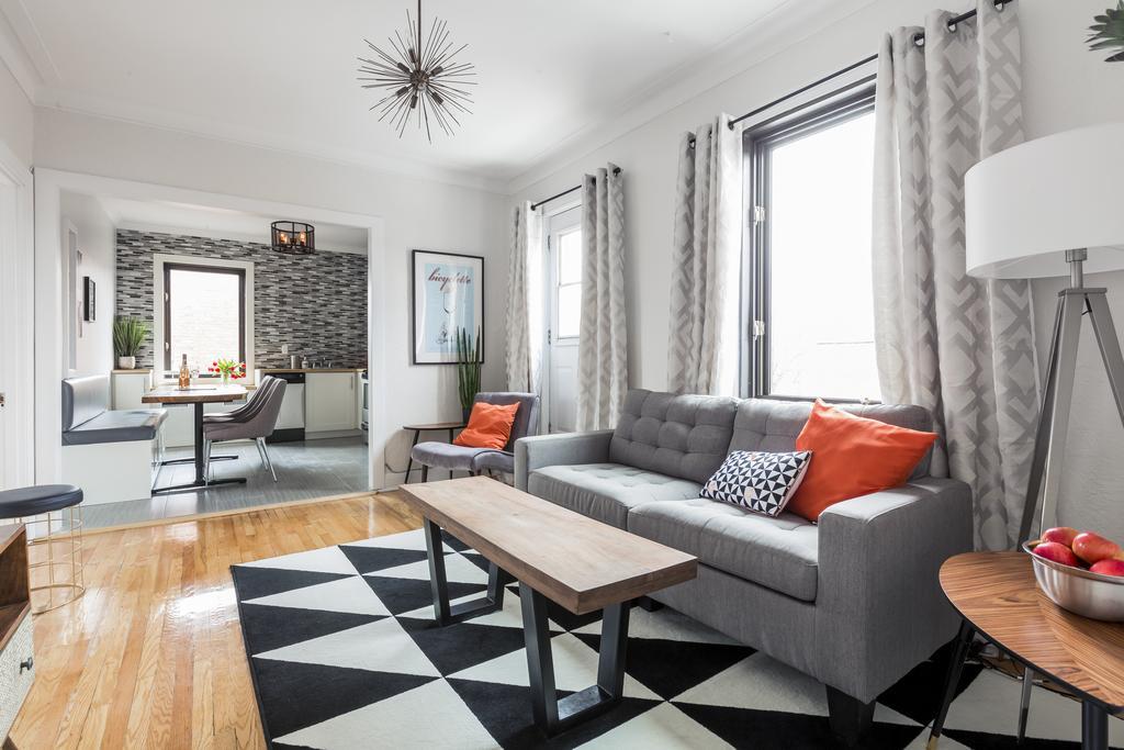 Mtlvacationrentals-The Mtlvr Kisses Montreal Bagian luar foto