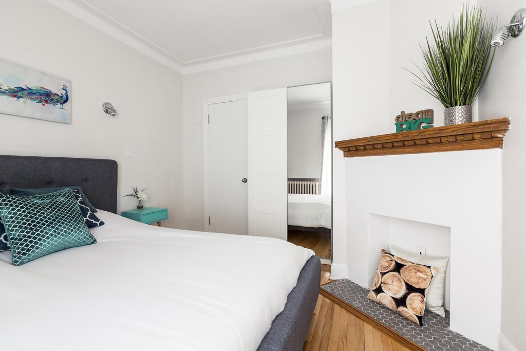 Mtlvacationrentals-The Mtlvr Kisses Montreal Bagian luar foto