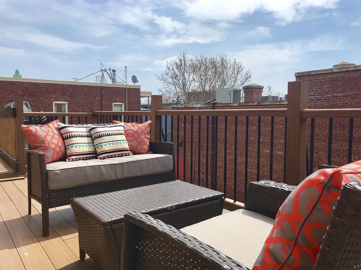 Mtlvacationrentals-The Mtlvr Kisses Montreal Bagian luar foto