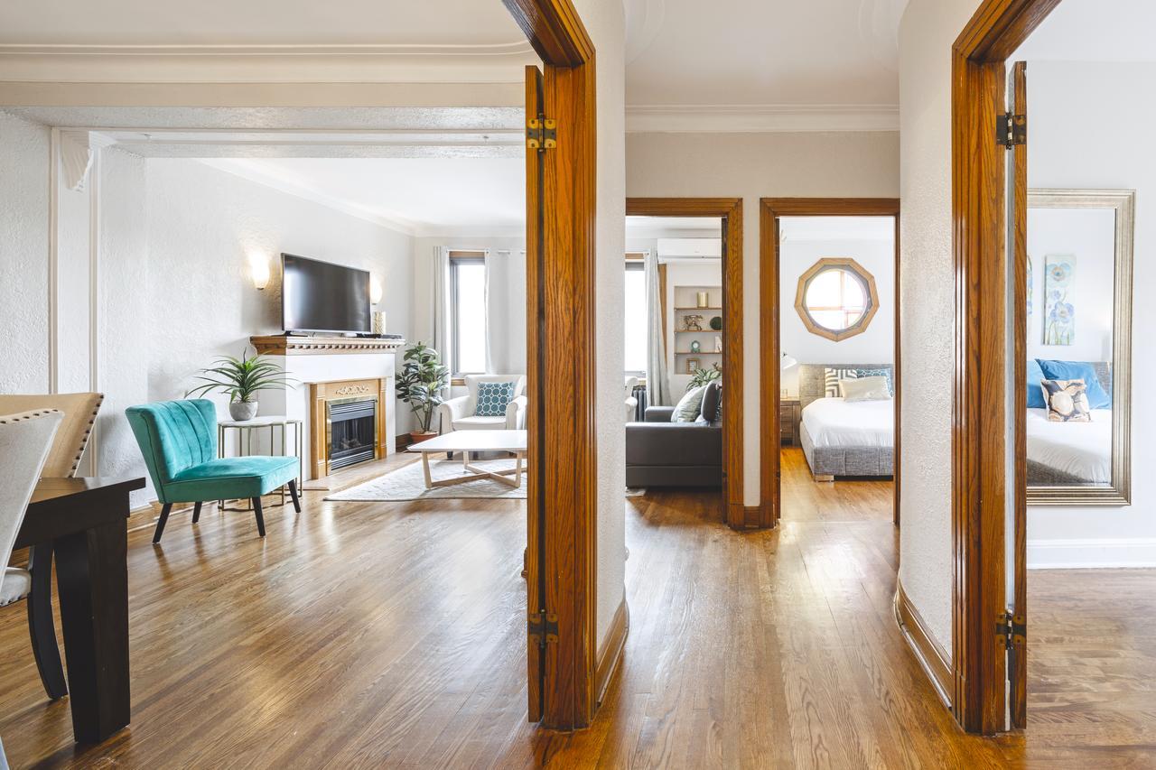 Mtlvacationrentals-The Mtlvr Kisses Montreal Bagian luar foto